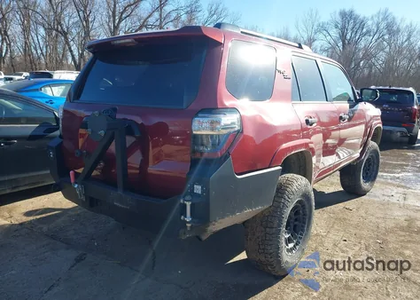 2010 Toyota 4Runner Sr5 V6 z USA, uszkodzony, nr VIN JTEBU5JRXA5025625